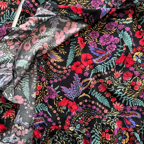 F21 Floral Print Wrap Mini Dress - Picture 5 of 7